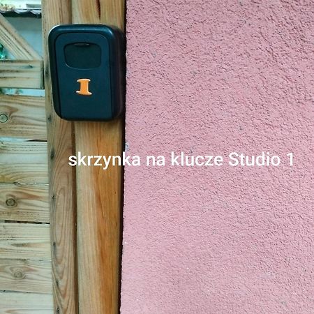Urocze Studia W Lomiankach, 1- Z Sauna I Tarasem, 2- Z Kominkiem, 3- Ekonomiczne, 7Km Metro Mlociny Warszawa Lomianki Bagian luar foto