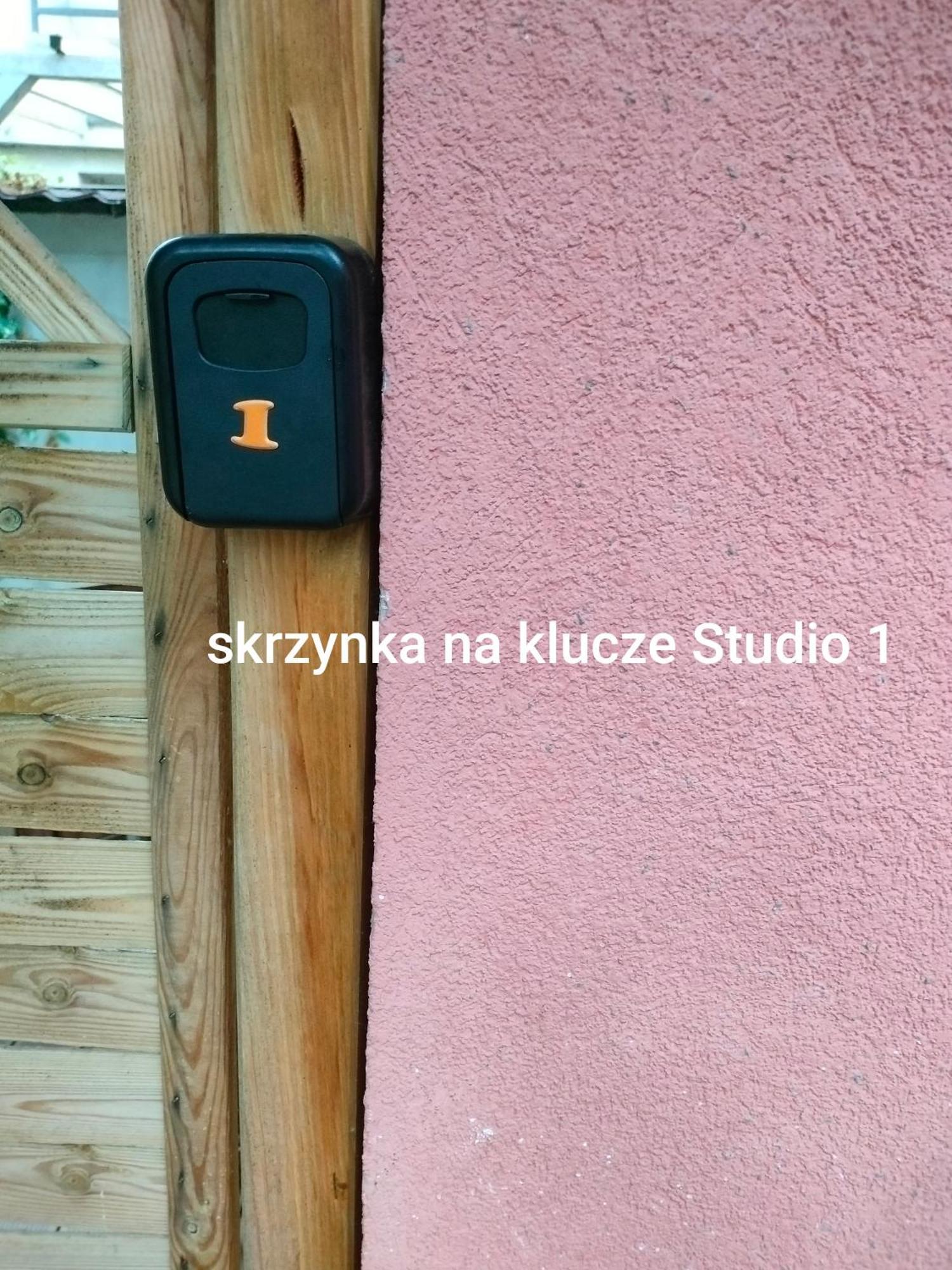 Urocze Studia W Lomiankach, 1- Z Sauna I Tarasem, 2- Z Kominkiem, 3- Ekonomiczne, 7Km Metro Mlociny Warszawa Lomianki Bagian luar foto